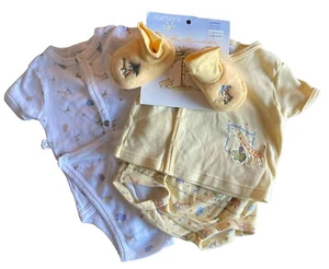 VINTAGE CARTERS JOHN LENNON KUNSTSAMMLUNG KONVOLUT BABYKLEIDUNG UND HAUSSCHUHE SELTEN - Bild 1 von 13