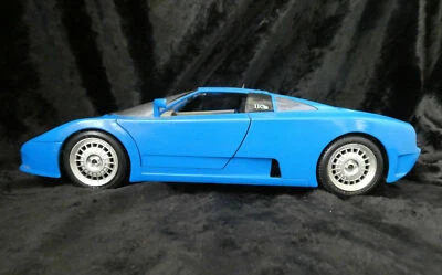 urago BUGATTI 11GB 1991 1/18  - Photo 1/4
