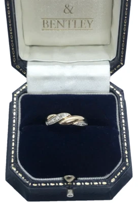 Anillo de diamantes de oro de 9 quilates de colección anillo torcido de diamantes anillo de oro - talla M Foto 1 de 4