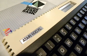 ATARI 600XL Computer /w Video Monitor Port 400/800/1200XL/1400/XF551/820/65XE - Picture 1 of 22