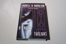A Caress of Twilight (Meredith Gentry, Book 2) - Hamilton, Laurell K. - Hard...