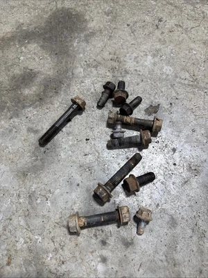 Jeep Cherokee XJ Comanche MJ 84-86 V6 2.8 / Auto A904 Bell Housing Bolts (Z86) - image 1 of 3