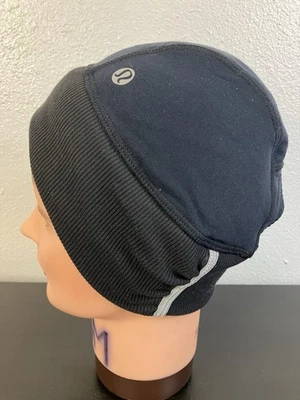 Lululemon  Reflective Running Beanie Size S/M Black - Image 1 of 4
