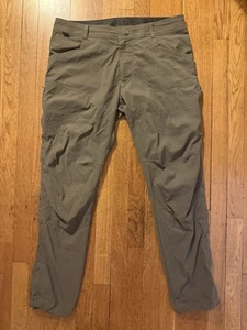 Kuhl Pants Mens 36x32 Renegade Rock Pants Green Khaki Hiking Outdoor - Picture 1 of 9