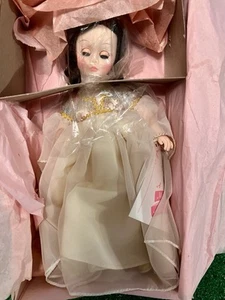 Madame Alexander 11” Doll 1370 - Juliet - Picture 1 of 4