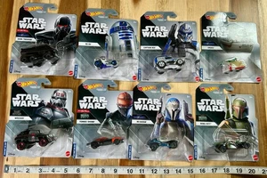 Lote de 8 coches fundidos a presión Hot Wheels Star Wars 2020 Grogu Boba Fett R2-D2 Disney - Imagen 1 de 20