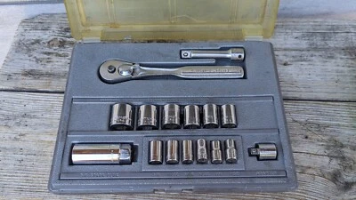 Craftsman 16 PC VINTAGE SAE Ratchet Wrench Socket Set 44031 1/4" 3/8" Dr 43784 - Image 1 of 4