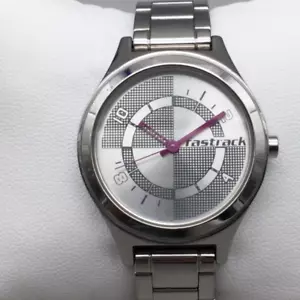 Fastrack Checkmate Watch Women 32mmm Silver Tone 30M New Battery 6.5" - Picture 1 of 14