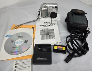 Nikon Coolpix 4300 Digital Compact Camera 4MP Silver W/ Battery Charger Cable - Picture 1 of 16