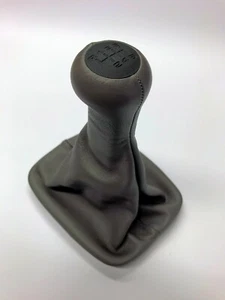 Unidad de perilla de engranaje de cuero gris clásico servicio de recorte para Porsche 968 - Imagen 1 de 3