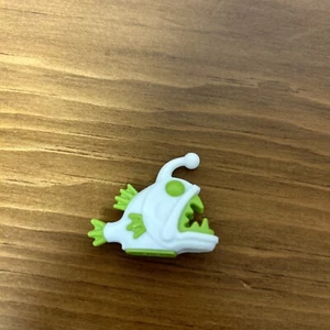 City Minifigure Animal, ANGLERFISH Lime w/ White Glow in the Dark Pattern 60264 - Picture 1 of 4