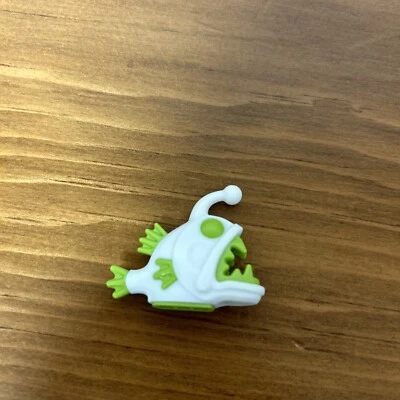 City Minifigure Animal, ANGLERFISH Lime w/ White Glow in the Dark Pattern 60264 - Image 1 of 4
