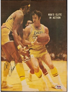 1970s Wilt Chamberlain & Gail Goodrich Dual Signed Newspaper Photo PSA Auto - Picture 1 of 3