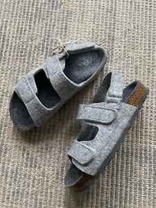 NEU ZARA KINDER SANDALEN GRAU FILZ 36 4 - Bild 1 von 4