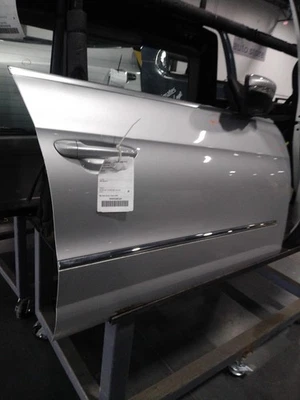2011 Volkswagen CC Right Front Door Silver Light Ding 138K Miles OEM Part - Imagem 1 de 4