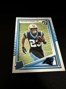 2025 Donruss - Trevor Etienne Rated Rookie #326 Carolina Panthers (RC) - Foto 1 di 2