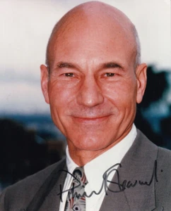 Autogramm Film (UK) | Patrick STEWART | 2000er Foto (Portrait Color XL) - Bild 1 von 1