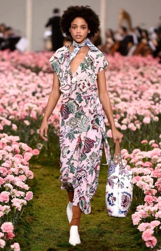Abito Tory Burch Adelia nuovo con etichette passerella rosa avvolgente 10L Happy Times festa giardino