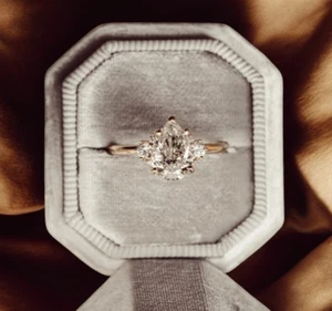 Diamond Engagement Ring Lab Grown Pear 1.75 Carat IGI Certified 18k Yellow Gold - Picture 1 of 13