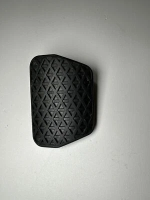 BMW E90 E91 E92 328i Serie 3 2006-2008 OEM Pedal de freno Pastilla de goma Foto 1 de 4