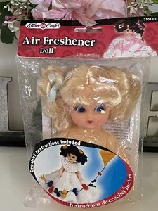 Ambientador de aire artesanal de fibra muñeca nuevo rubio ojos azules para manualidades de colección 5,75" nuevo en caja - Imagen 1 de 14
