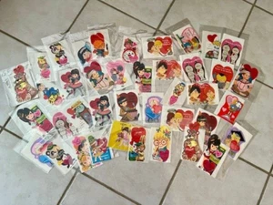 LOTE VINTAGE DE 40 TARJETAS TROQUELADAS DE SAN VALENTÍN SIN USAR SELLADAS CON SOBRES 1 de 2 - Imagen 1 de 4
