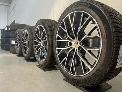 Porsche Macan IV Electric 21 Zoll Macan Design Winter Räder NUR 1200Km -20% - Bild 1 von 4