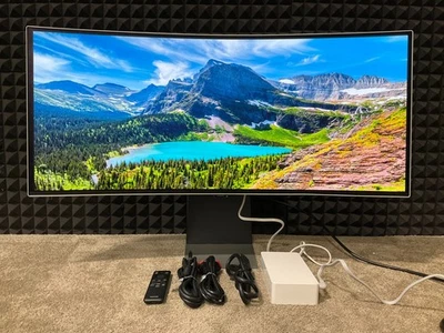 Samsung Odyssey G8 34" OLED Monitor UWQHD LS34DG850SNXZA ✅❤️️✅❤️️✅❤️️✅❤️️ - Image 1 of 4