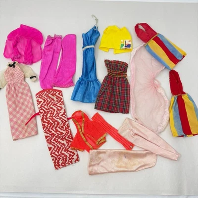Lote Mixto Ropa Barbie 15 Piezas Años 70 Años 80 Mattel Vintage Foto 1 de 4