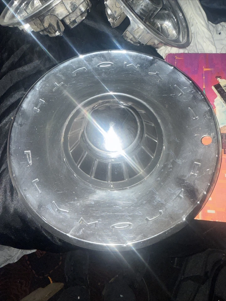 Tapacubos satélite Plymouth Fury Belvedere Savoy 1962 tapacubos hombre arte cueva-garaje Foto 1 de 4