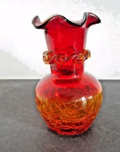 Kanawha Ruffle Top Red Amberina Crackle Glass Ruffled Top Vase-Vintage - Picture 1 of 4