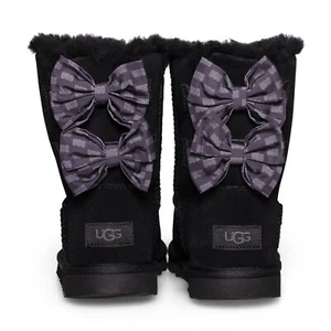 UGG BAILEY BOW II UGG GRAPHIC BLACK SUEDE BOOTS SIZE US YOUTH 3 FIT'S WOMEN'S 5 - Picture 1 of 6