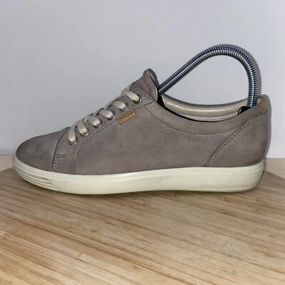 Ecco Soft 7 Nubuck Mujer’s Talla 7 Zapatos Informales Gris Cuero Tenis Con Cordones Foto 1 de 4
