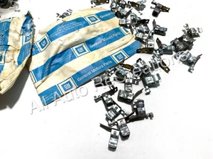 1x NOS Holden Interior Dome Light Wiring Terminal with Jumper - Picture 1 of 3