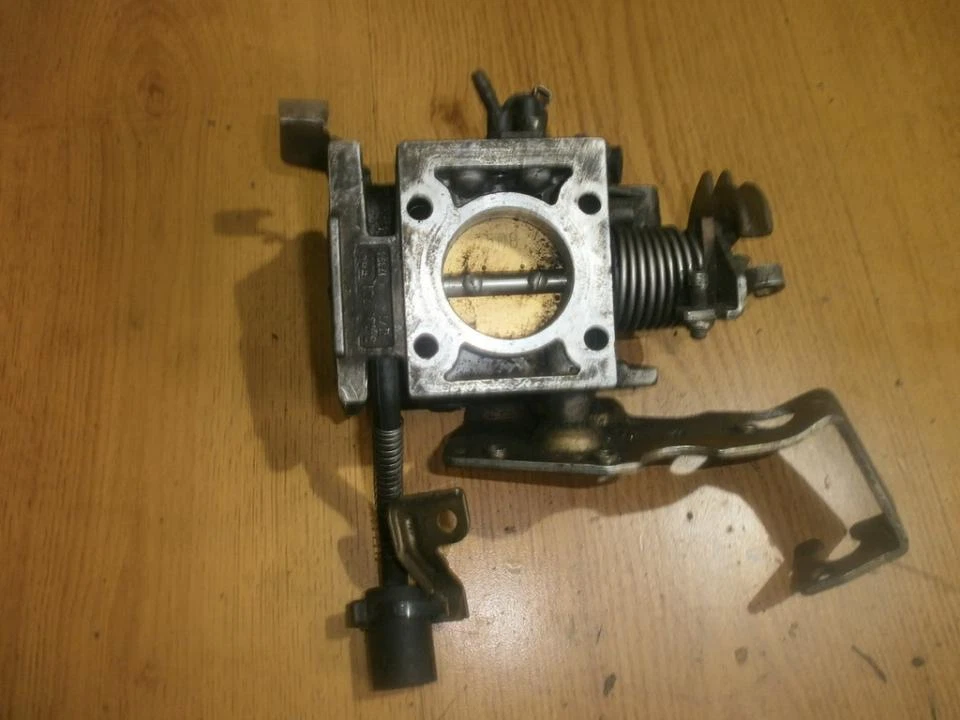 Seat Toledo 1993 Válvula de cuerpo de acelerador de alto flujo (válvula de control de aire) #19757-27 Foto 1 de 1