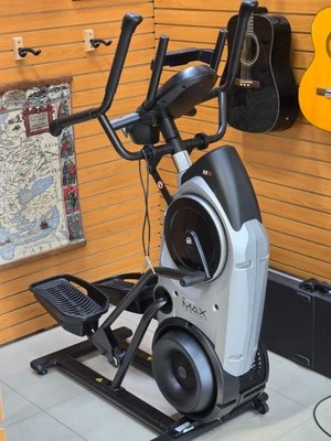 Excellent Bowflex M6 Max Trainer Leg Elliptical Trainer Stepper Cardio Machine - Image 1 of 4