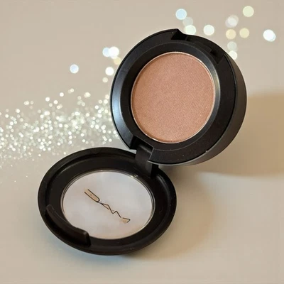MAC Eye Shadow Powder Single, GRAIN (satin) .05oz / 1.5g Full Size Free Shipping - Image 1 of 4