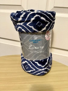 NWT Comfort Bay Luxury Soft Throw Blanket Home Decor Blue Geometric Plush 50”x60 - Picture 1 of 6