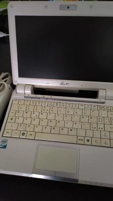 Eee pc asus 901 funzionante sistema operativo Windows 7 Lite, ssd 60 gb RAM 2 Gb - Immagine 1 di 4