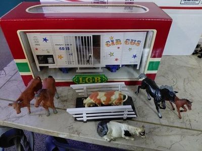 LGB 4036 Circus 2 Axle Animal Cage Car with 7 Accessory Pieces G Scale - Image 1 of 4