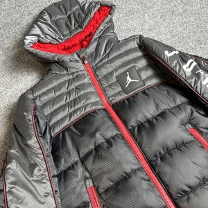 NIKE AIR JORDAN Jumpman Black/Red Quilted Hooded Puffer Jacket Boys S (8-10Y) - Picture 1 of 20