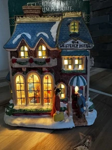 Trim A Home: The Westerly Hotel - Weihnachtszeit - Bild 1 von 7