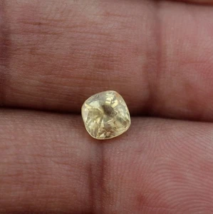 6 mm Quadratschliff 1,5 kt natürlicher AAA gelber Saphir facettierter Edelstein - Bild 1 von 9