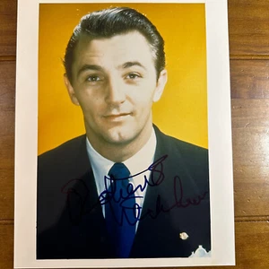 Robert Mitchum Autographed Signed 8x10 Photo Photograph - Picture 1 of 3