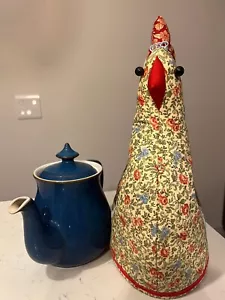 Cute patchwork tea cosy - Picture 1 of 4