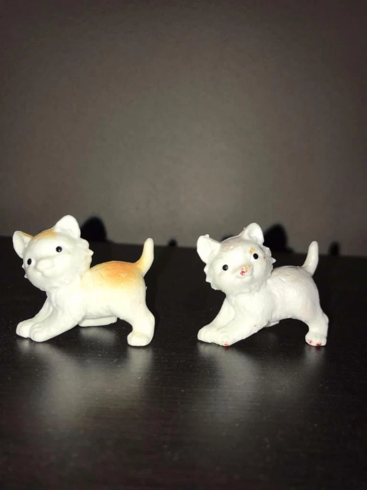 Lote de 2 gatitos de juguete de plástico blando - Hecho en Tailandia Foto 1 de 1