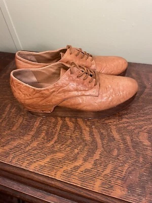 Zapatos para mujer Kelsi Dagger Brooklyn Jamie plataforma con cordones cuñas gamuza tostada 7 Foto 1 de 4