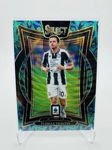 Panini Select Serie A 2024-25 Florian Thauvin - Terraza Peacock Prizm - Imagen 1 de 2