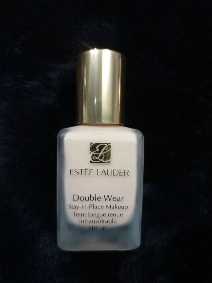Estée Lauder Double Wear Makeup - Bild 1 von 1