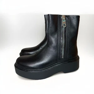 ZARA Mujeres Gruesas Cuero Negro Cremallera Lateral Moto Plataforma Botas EE. UU. 6,5 UE 37 NUEVAS - Imagen 1 de 12